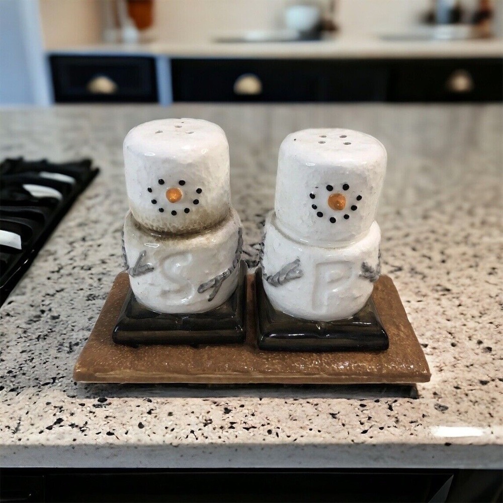 MCF Smores Marshmallow Snowman Ceramic Salt and Pepper Shakers with Tray Set